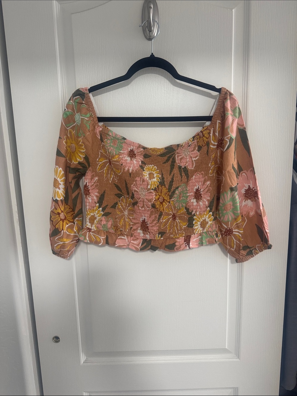Roxy crop long sleeve new with tags size large